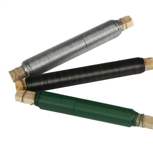 Zelené kovové síťované kovové lano